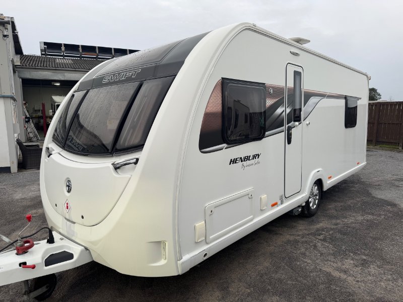 Exterior - Front