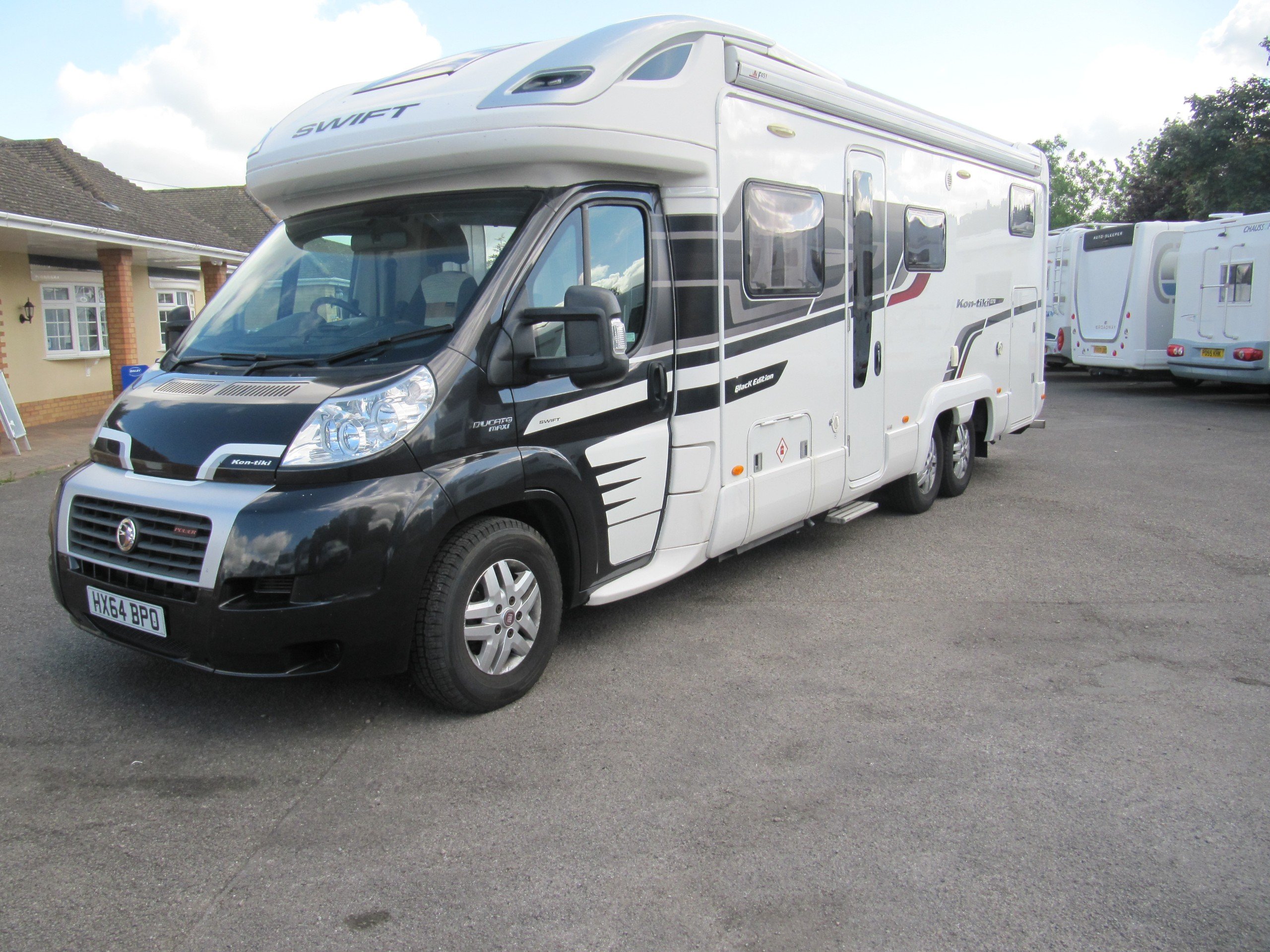 2014 Swift Kon Tiki 679 Black Edition