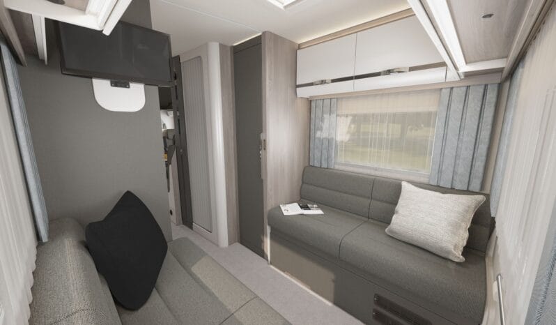 Swift Voyager 494