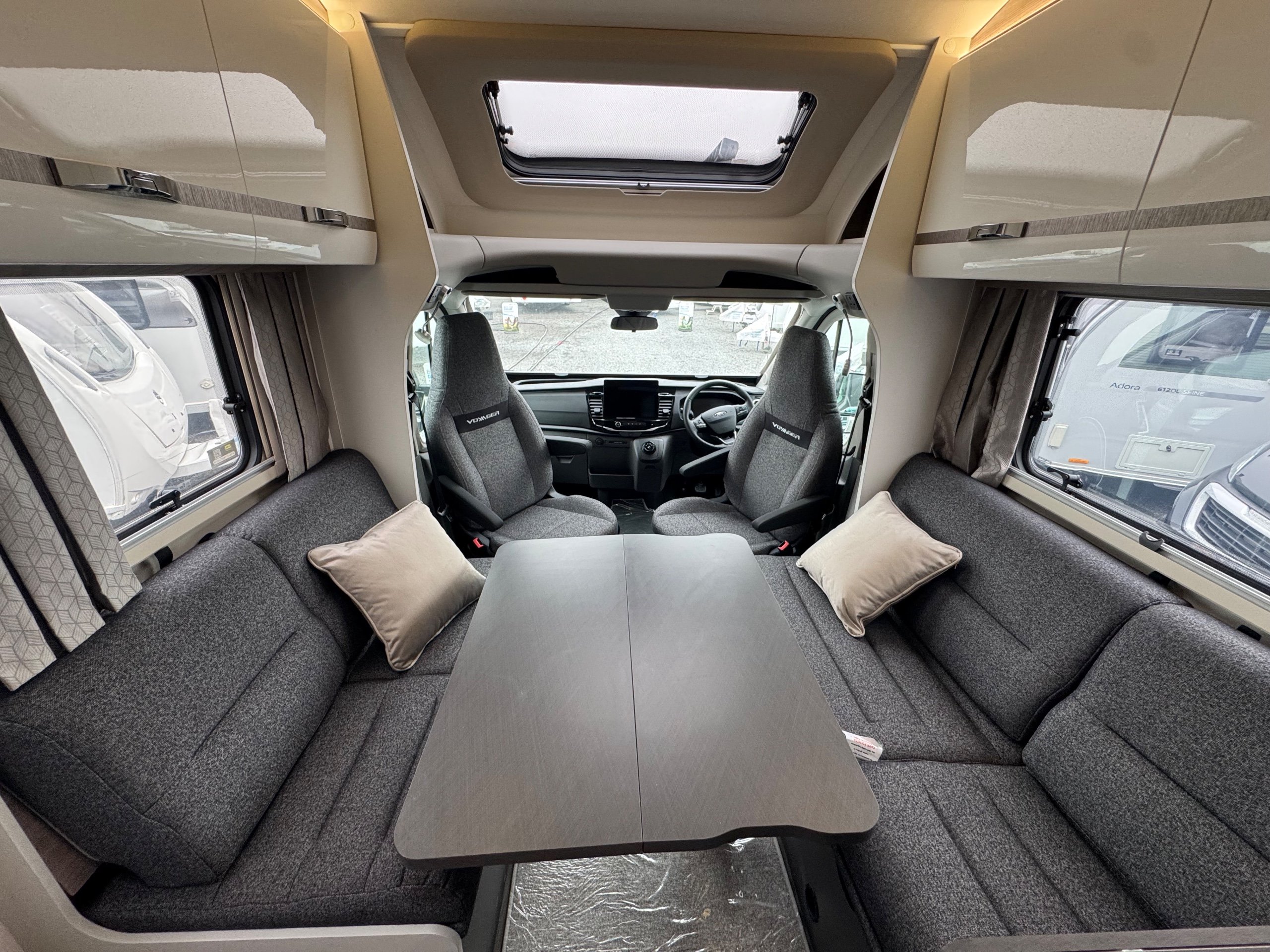 Swift Voyager 584