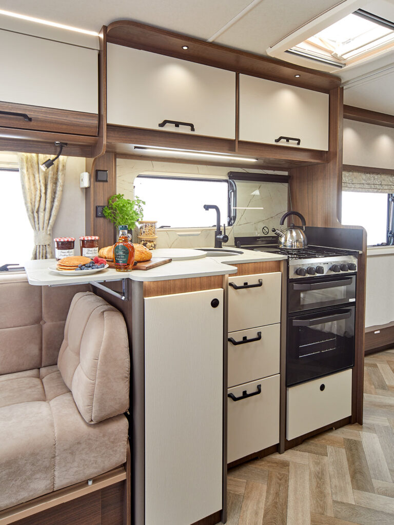 Coachman Acadia 575 Xtra
