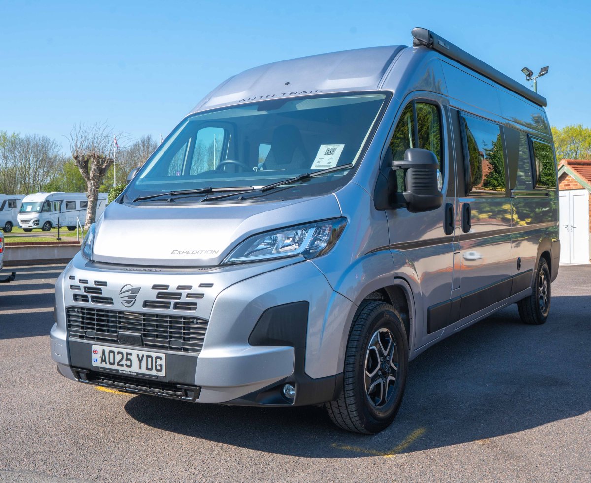 2025 Auto-Trail Expedition 67 140BHP Auto