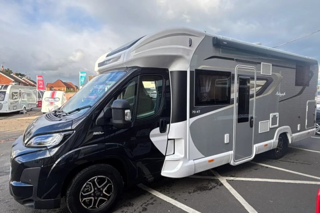 2000 Bailey Autograph 4 Berth with Rear Island Bed