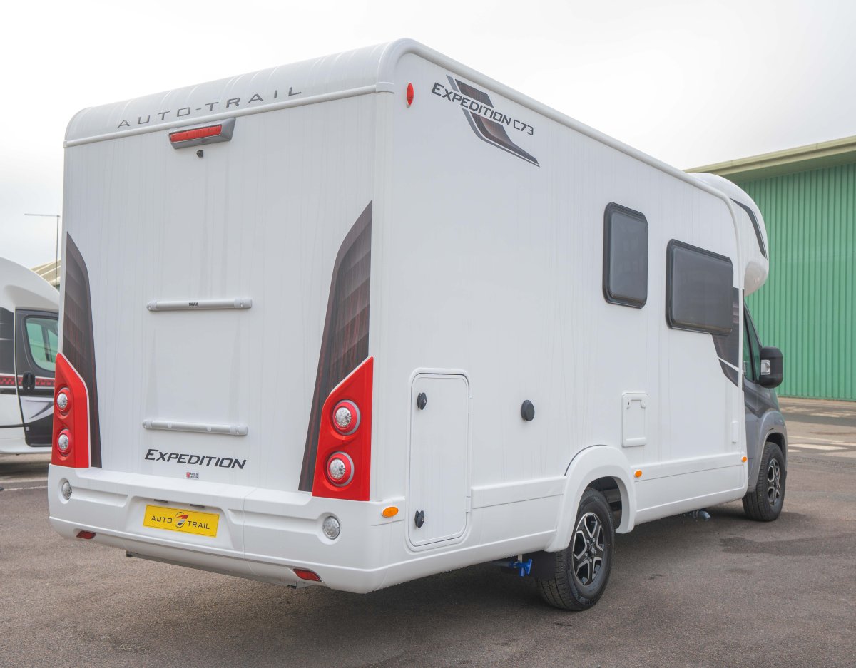 Auto-Trail Expedition C73 140BHP Automatic 6-Berth Motorhome