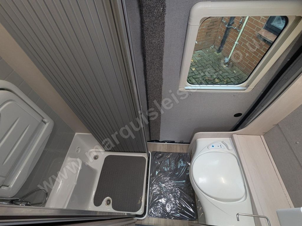 Auto-Sleepers KEMERTON XL