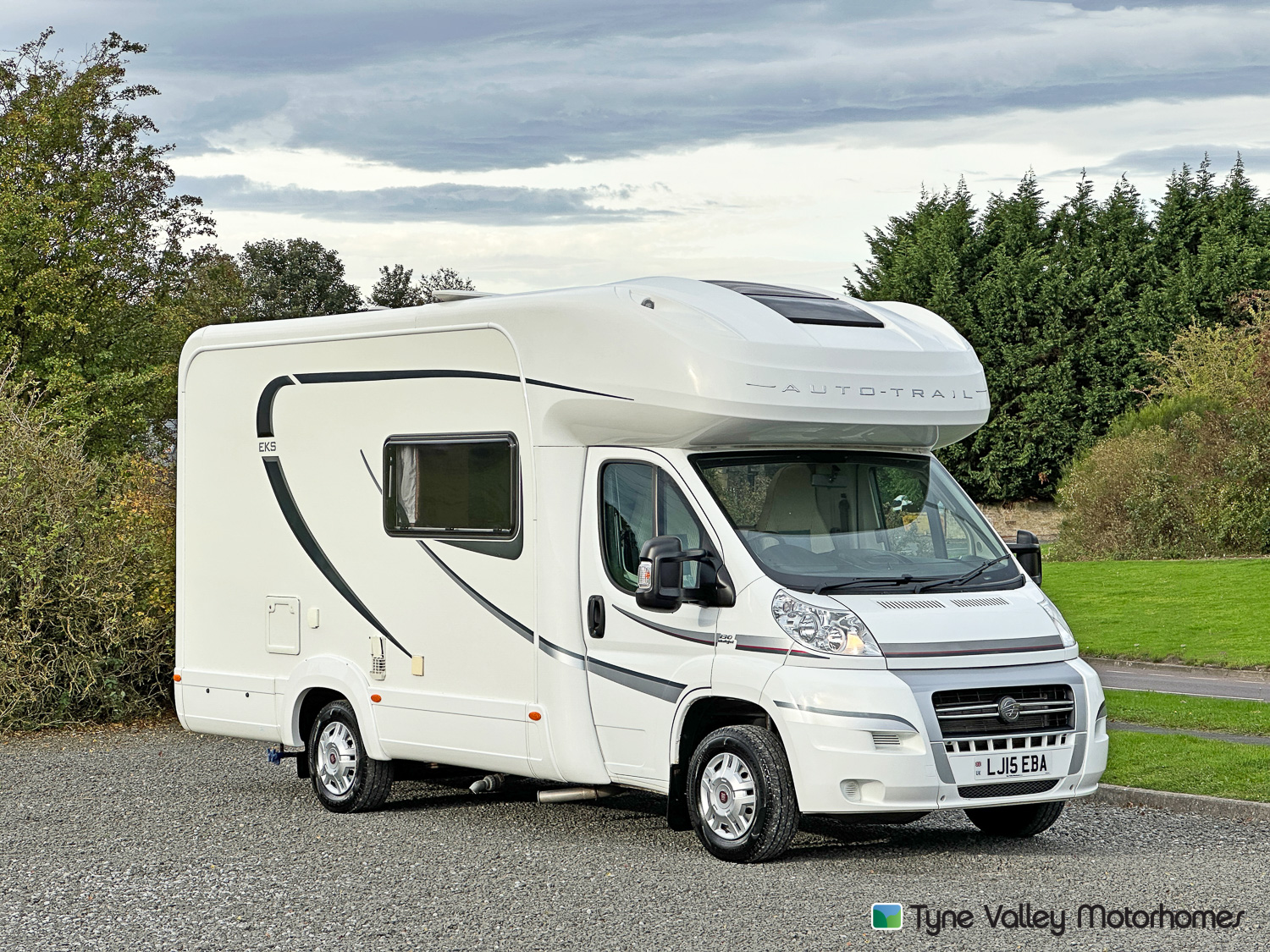 2015 Auto-Trail Tracker