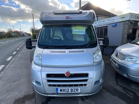 2012 Bürstner Ixeo Plus It724