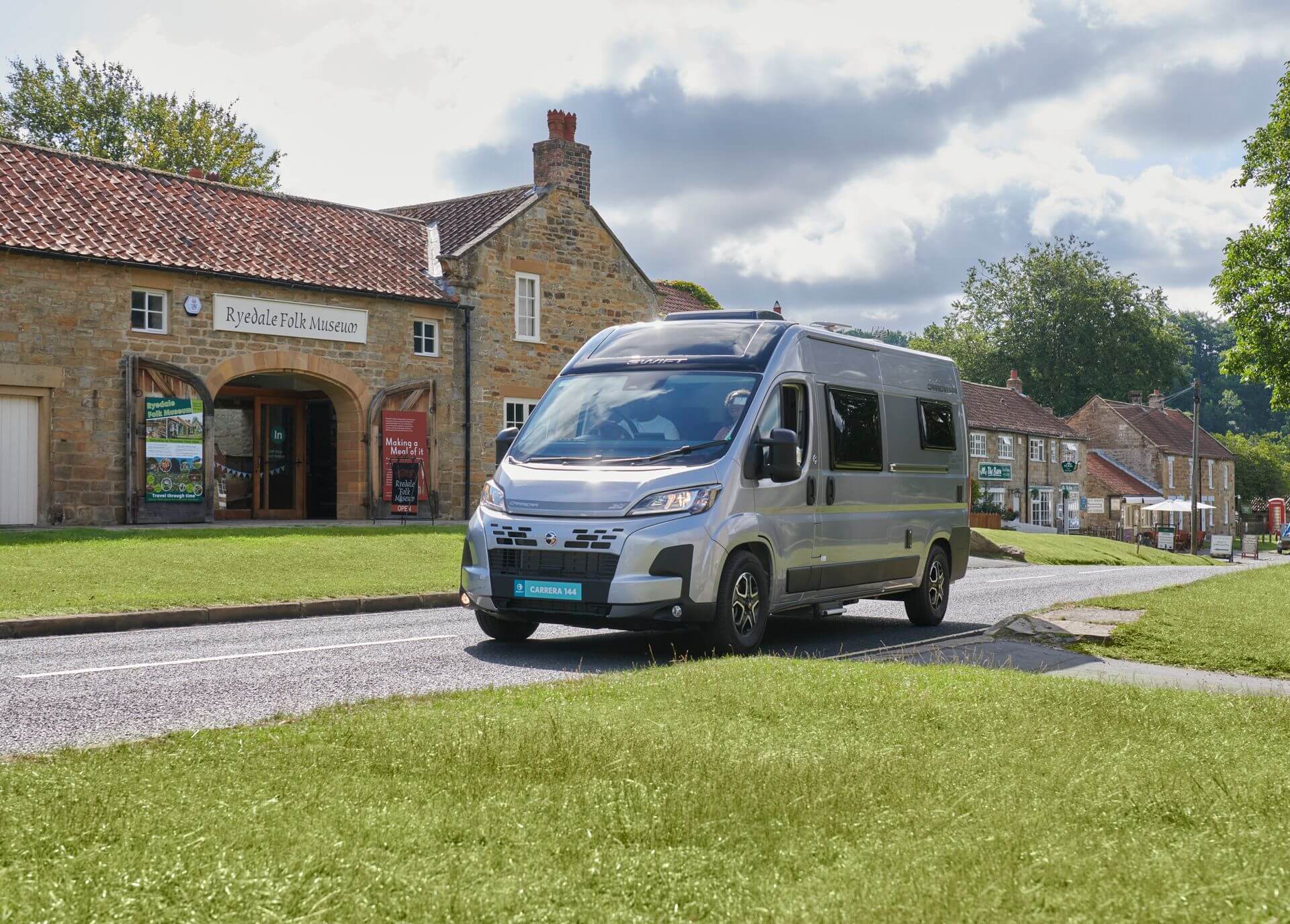 Swift Carrera 132