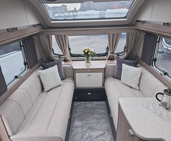 Swift Conqueror 580