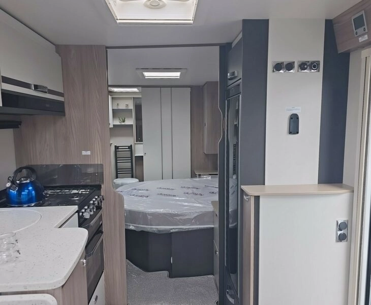 Swift Conqueror 580