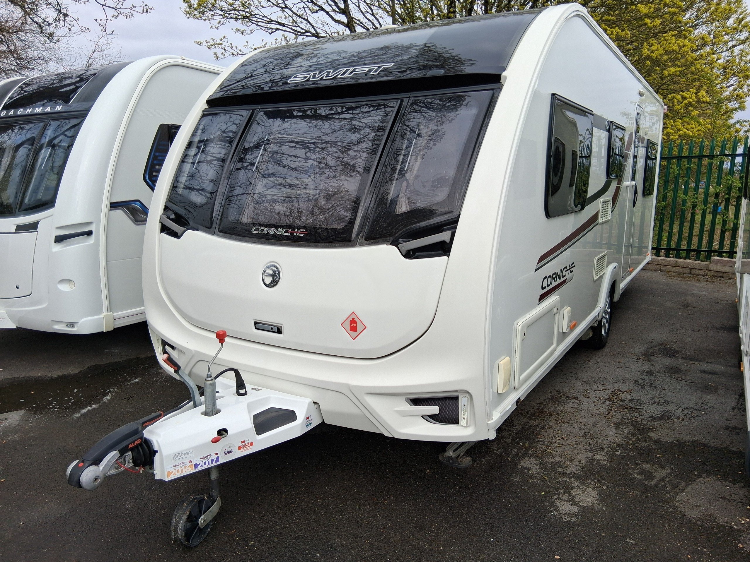 Swift Corniche