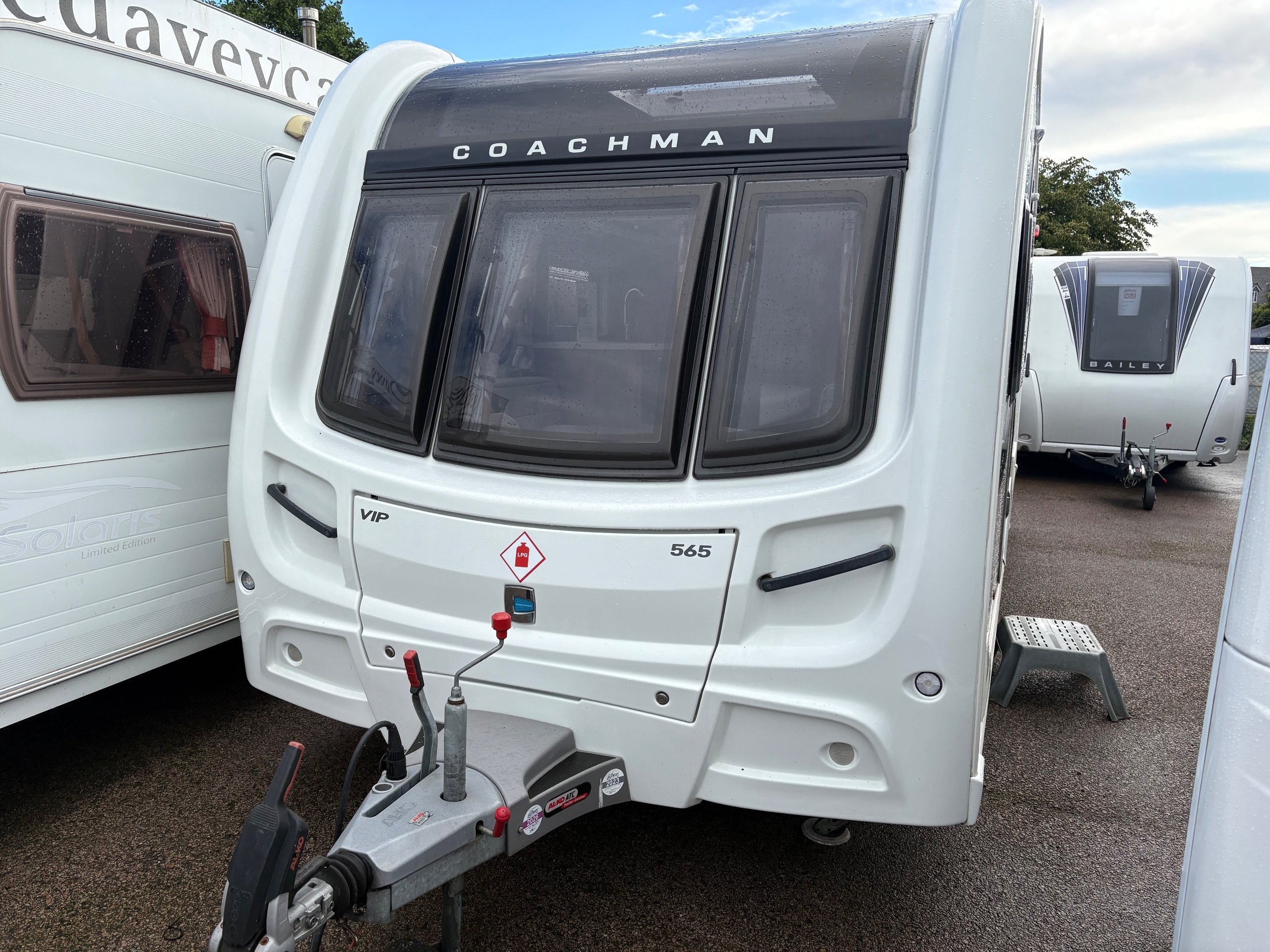 2016 Coachman VIP 565