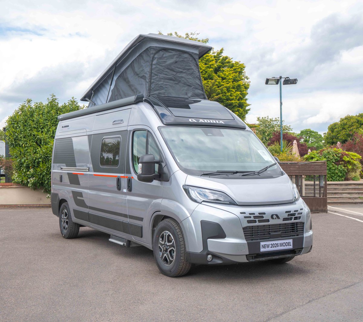 Adria Twin Sports 600 SPB 140BHP Auto