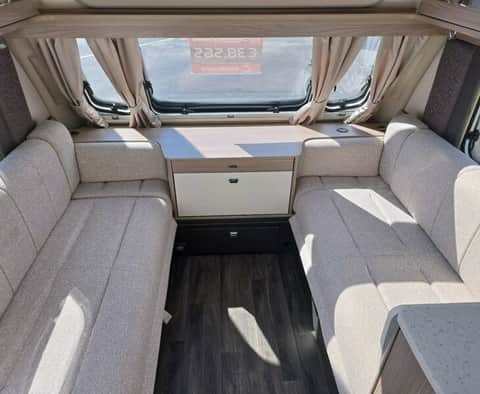Swift Conqueror 580