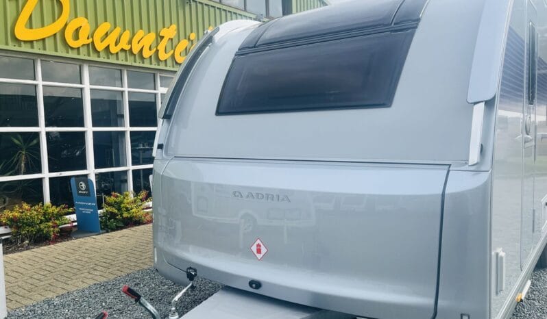 2025 Adria Alpina - Spacious 4-Berth Caravan with 2.46m Wide-Body