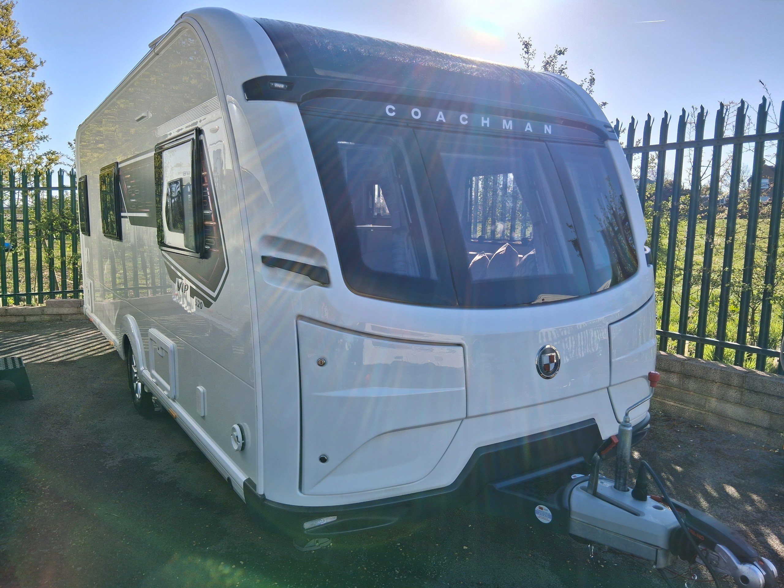 2021 Coachman Vip 520