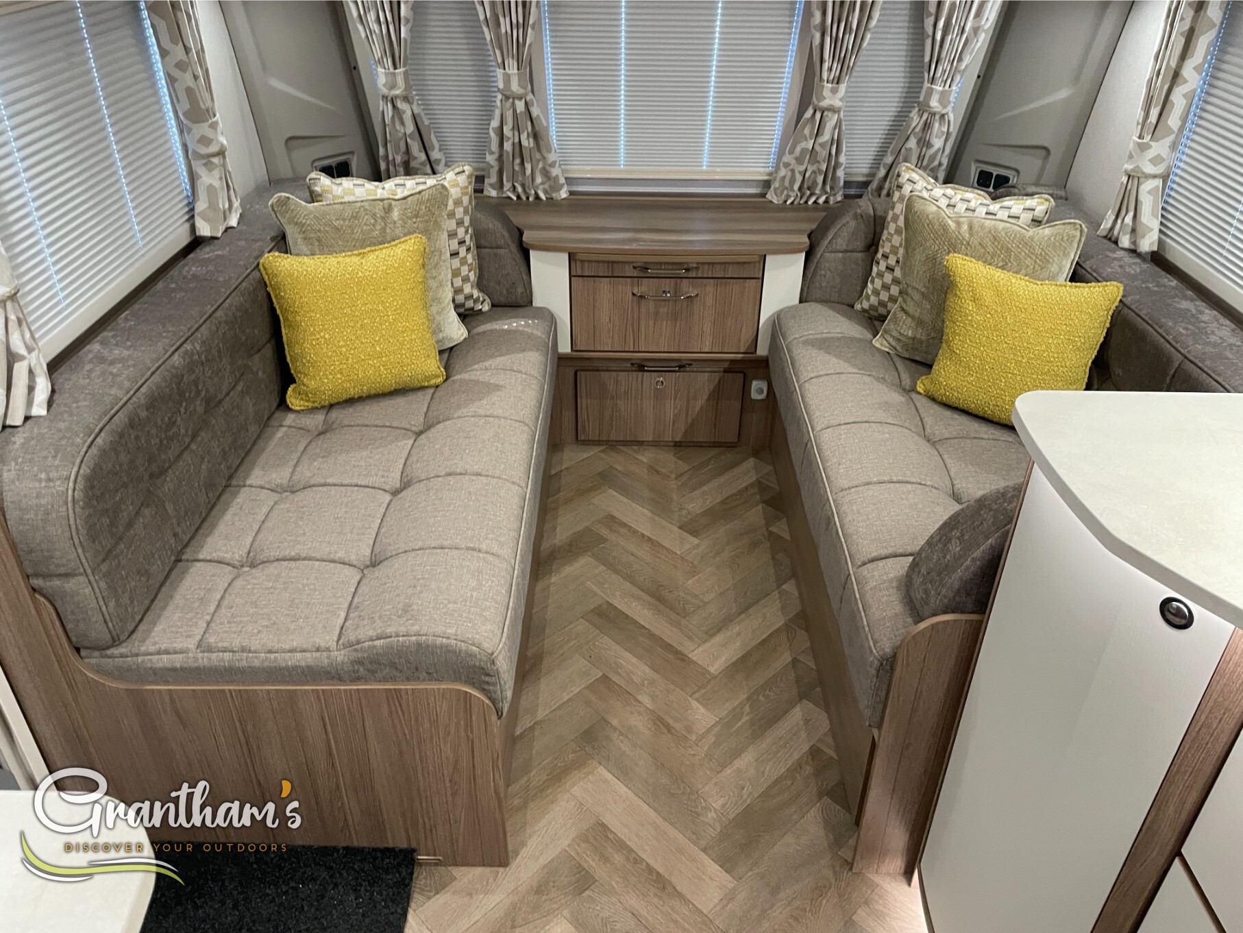 2026 Coachman Vip 575