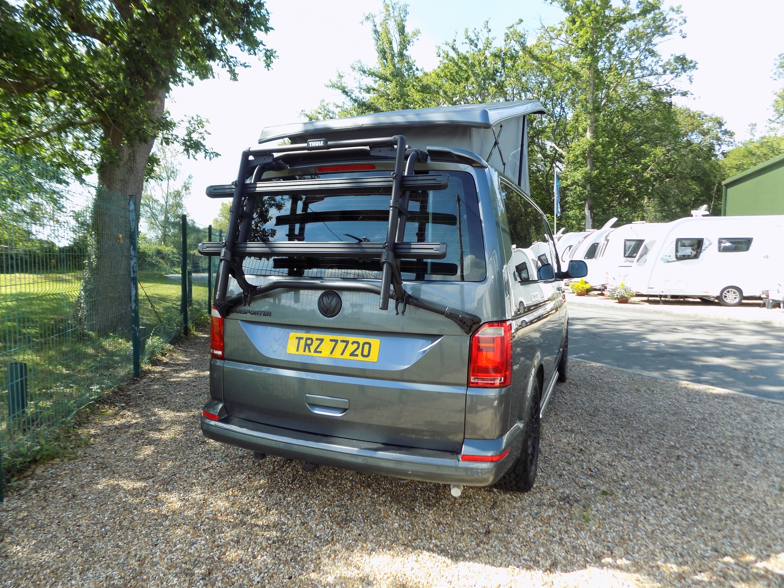 Volkswagen Transporter T28 BlueMotion Highline 2.0 TDI Bespoke Leisure Campervan