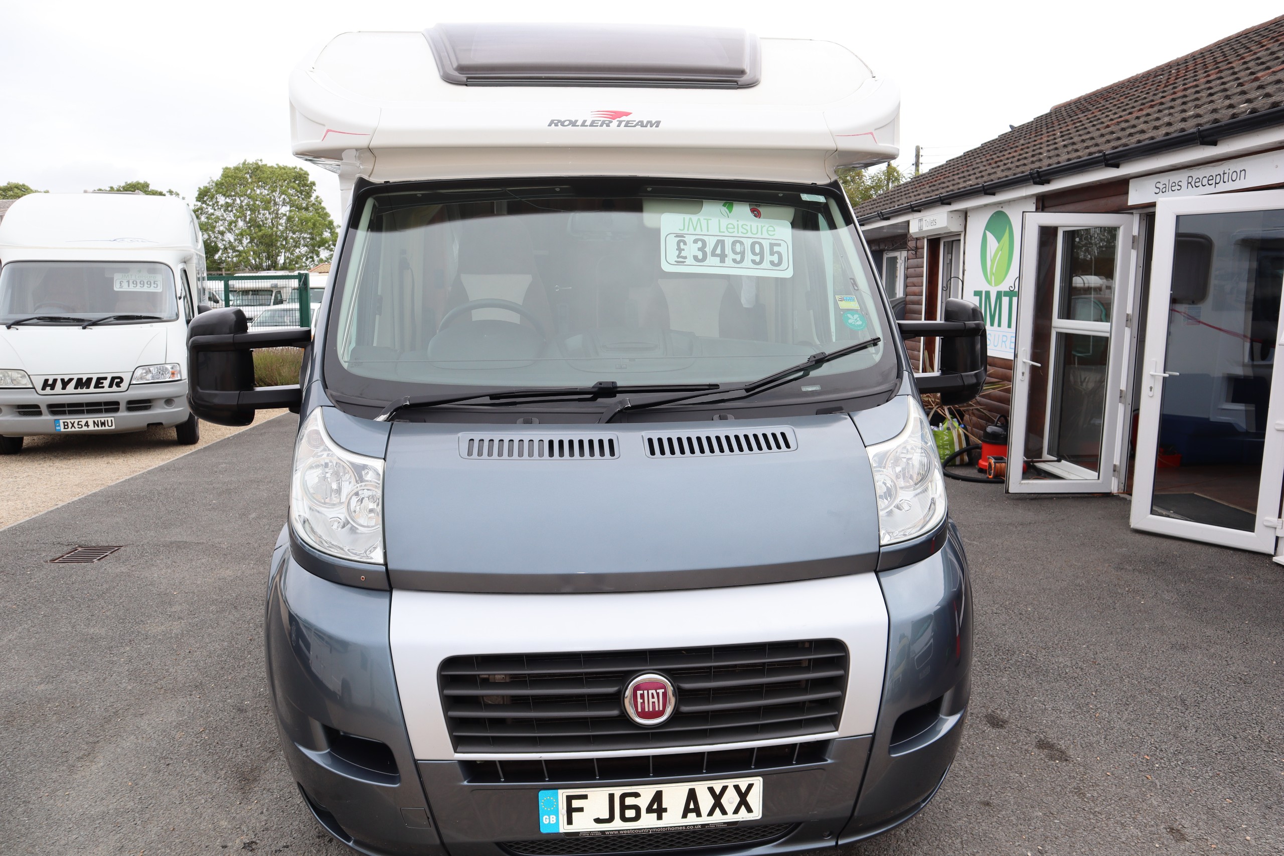 Roller Team T-Line 590 Fiat Ducato 4 Berth, 4 Belts, Fixed Bed, MOT, 12 Months Warranty, Habitation Service