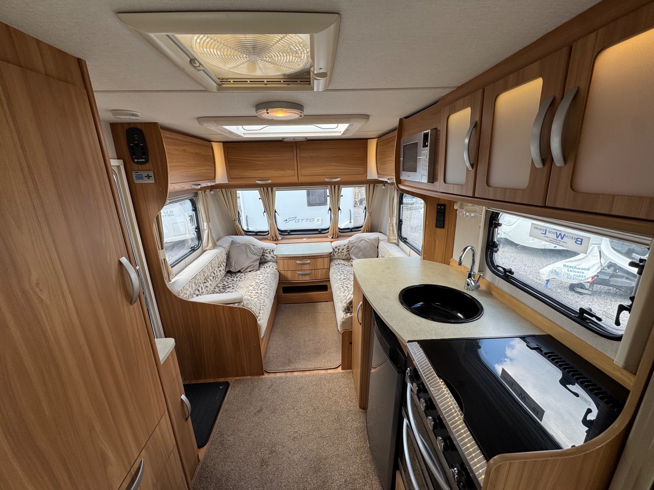 2013 Lunar Clubman SB 4 Berth Caravan with Twin Fixed Single Beds
