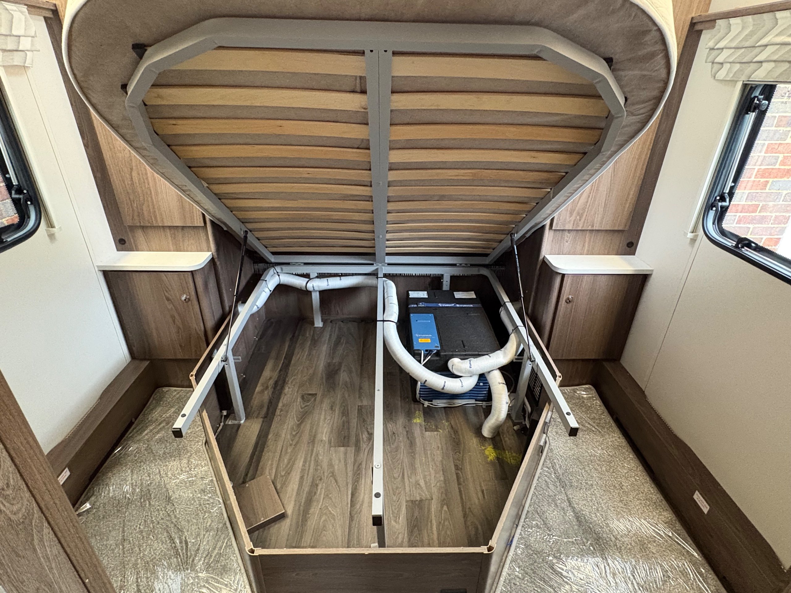 2022 Coachman Laser 845 Xcel