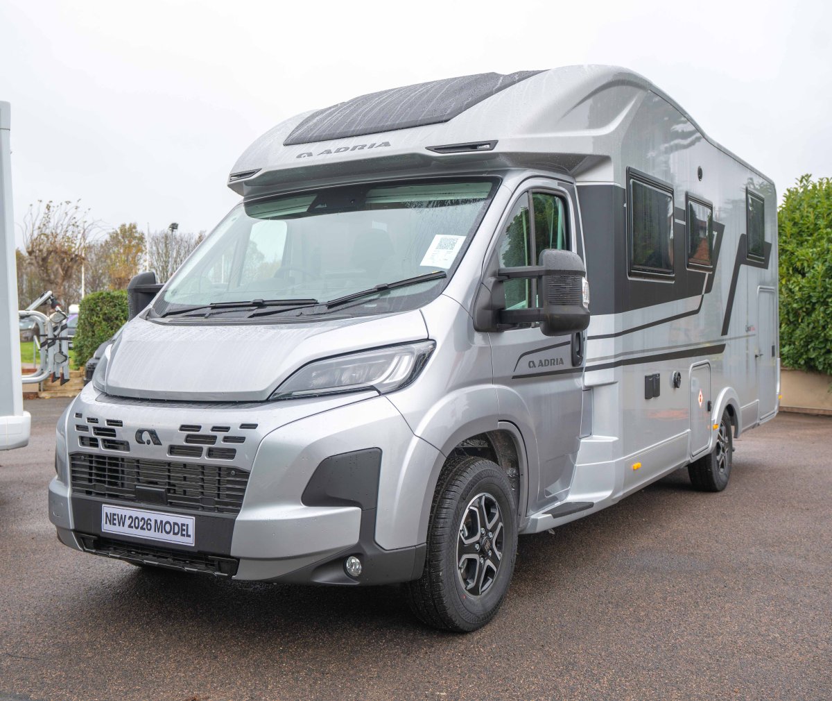 2026 Adria Coral Supreme 670 SL 180BHP Auto
