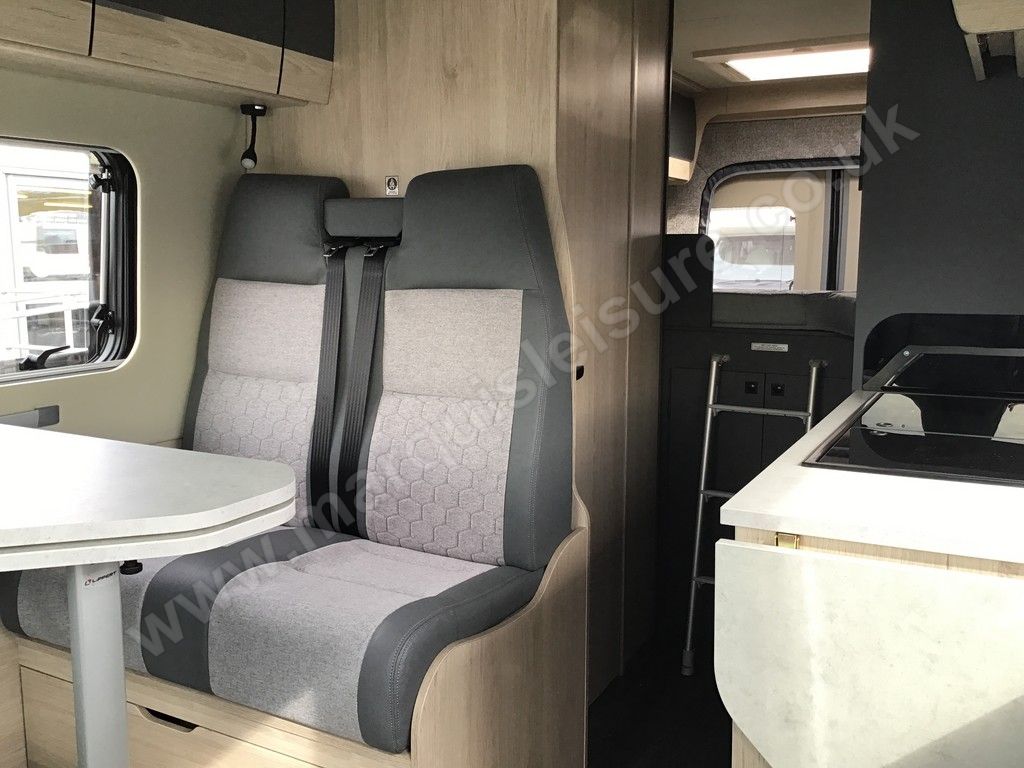 AUTOTRAIL EXPEDITION 68