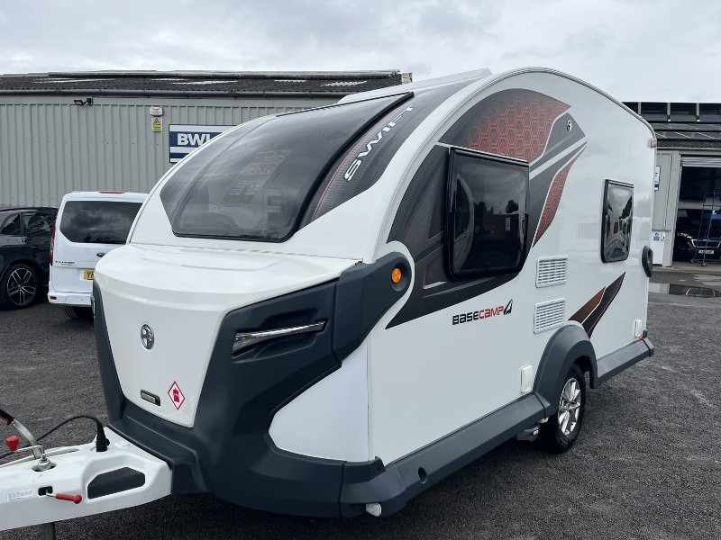 2004 Auto-Sleepers Nuevo Ek