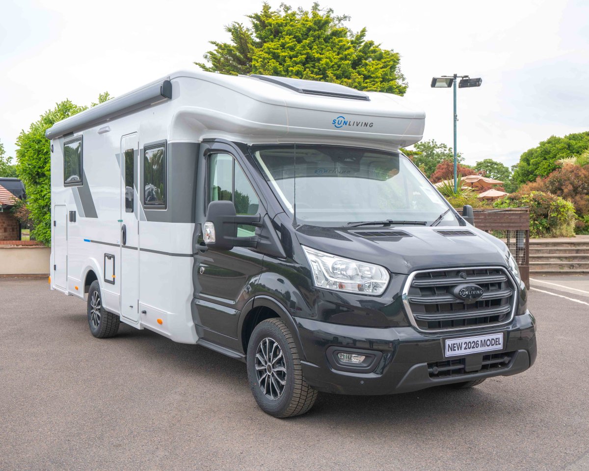 Sun Living S 72DL 130BHP Auto