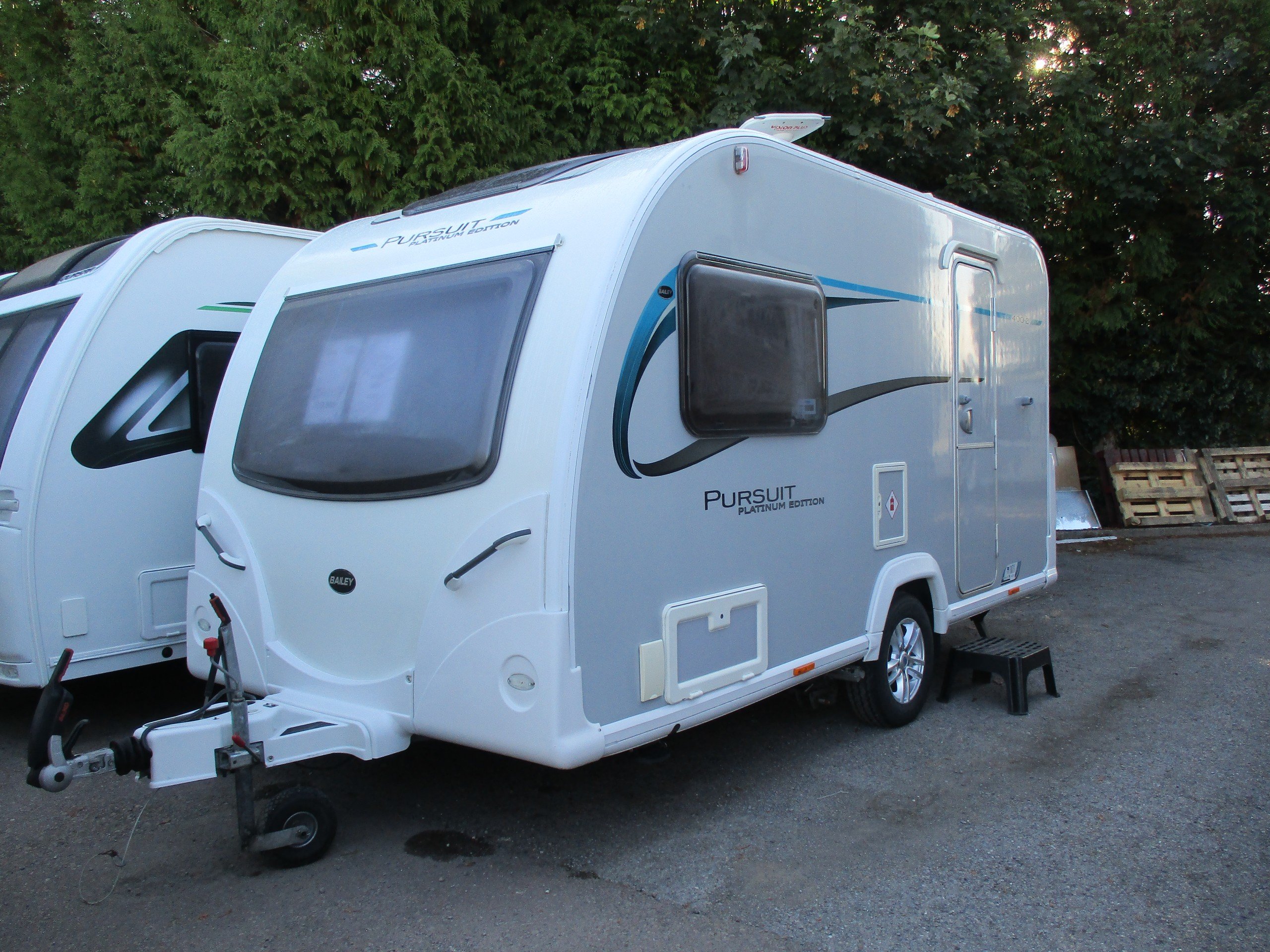 2015 Bailey Pursuit 400 inc MOTOR MOVER