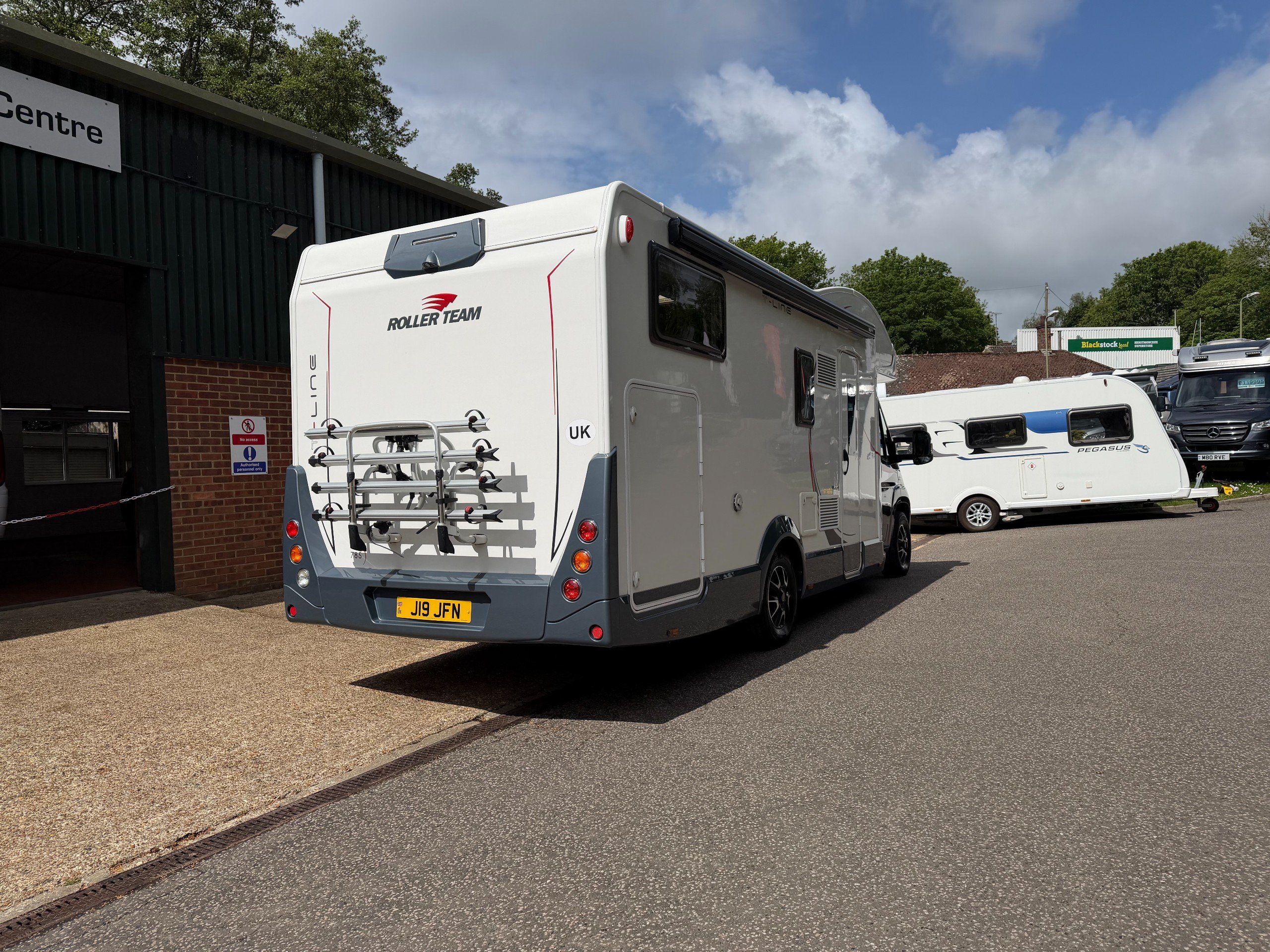 2015 Roller Team T Line 785