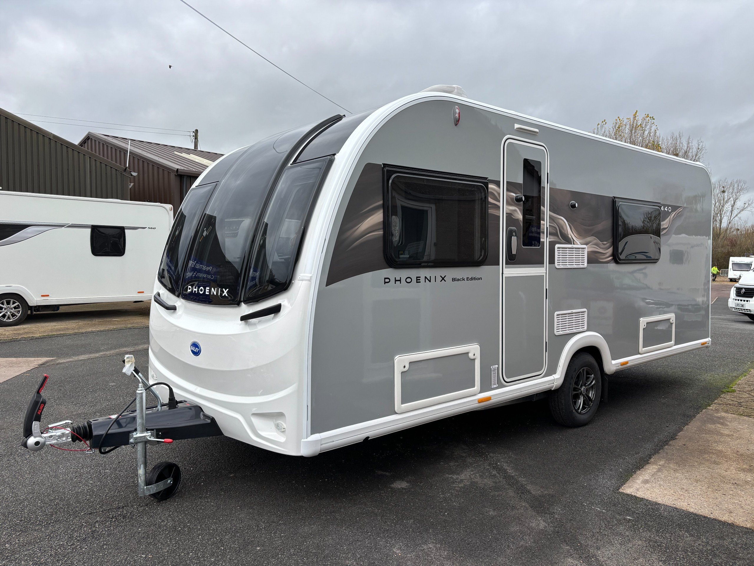 2026 Bailey Phoenix 440 Black Edition New 4 Berth Transverse Island Bed