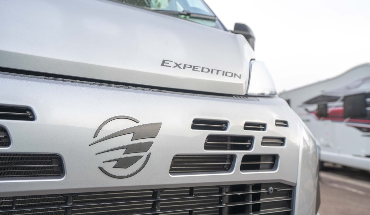 Autotrail Expedition C73 140BHP