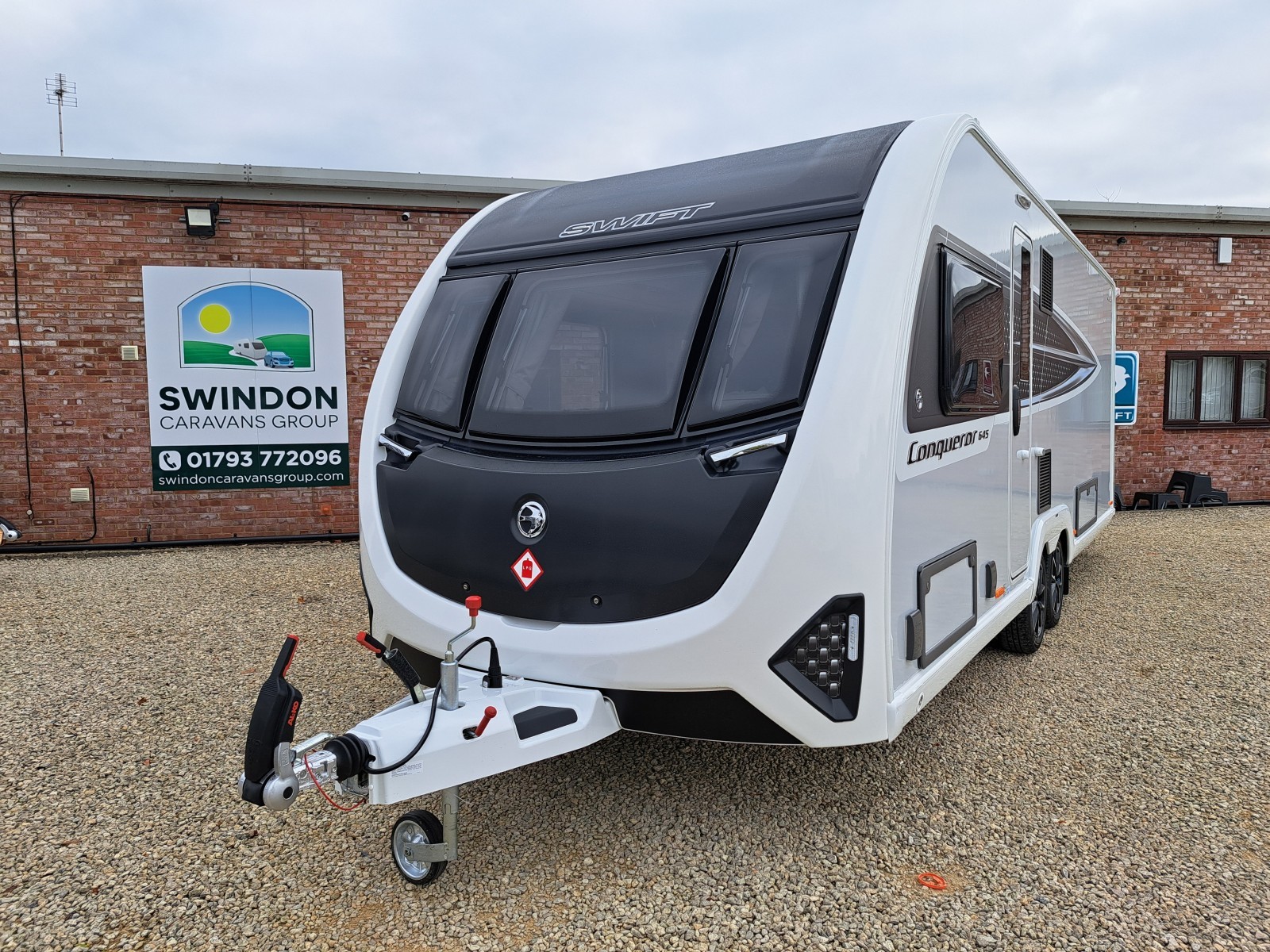 Swift Conqueror 645