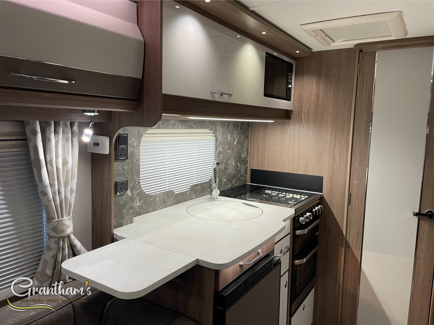 2026 Coachman Vip 545