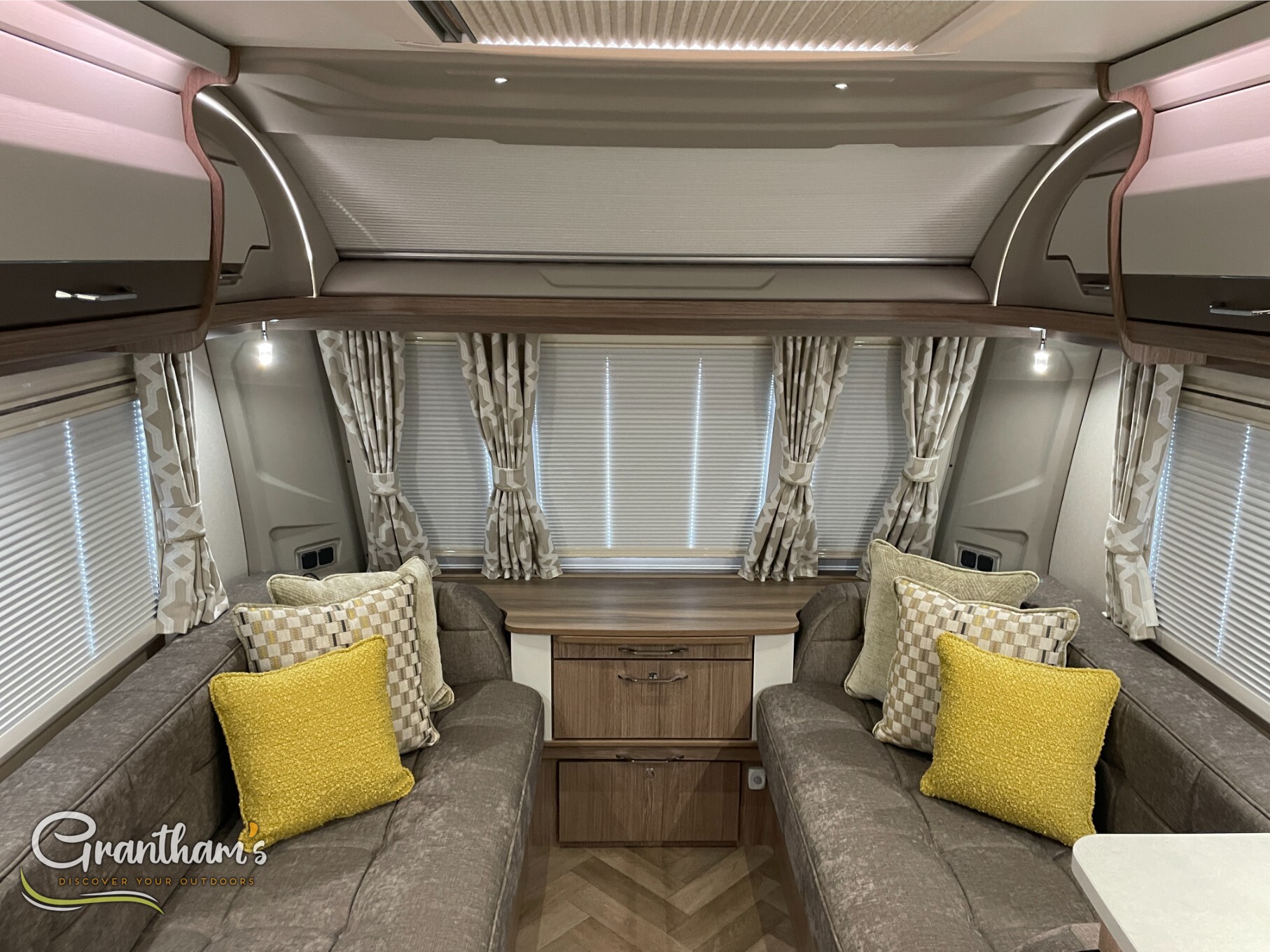 2026 Coachman Vip 545