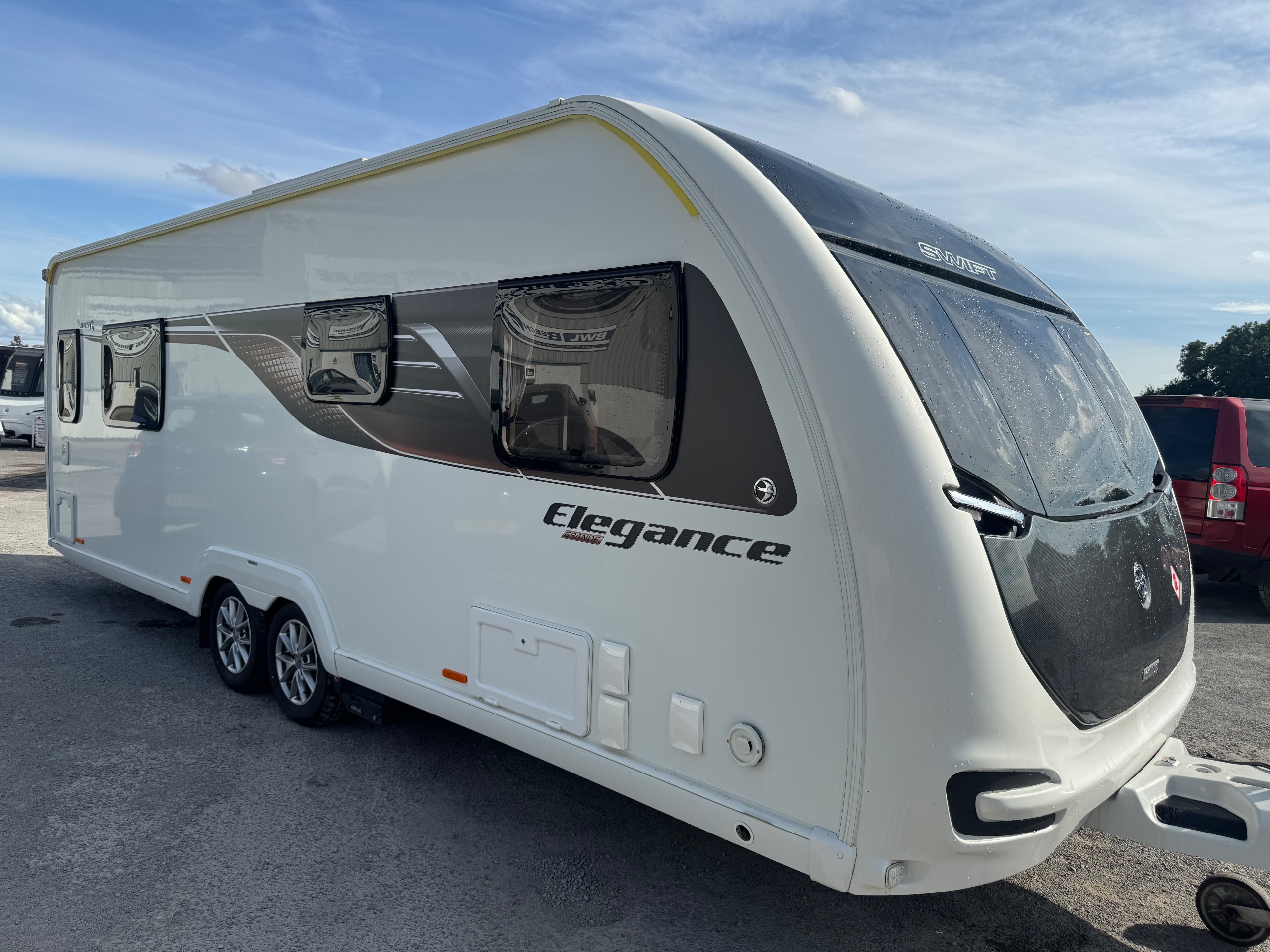 Exterior - Front