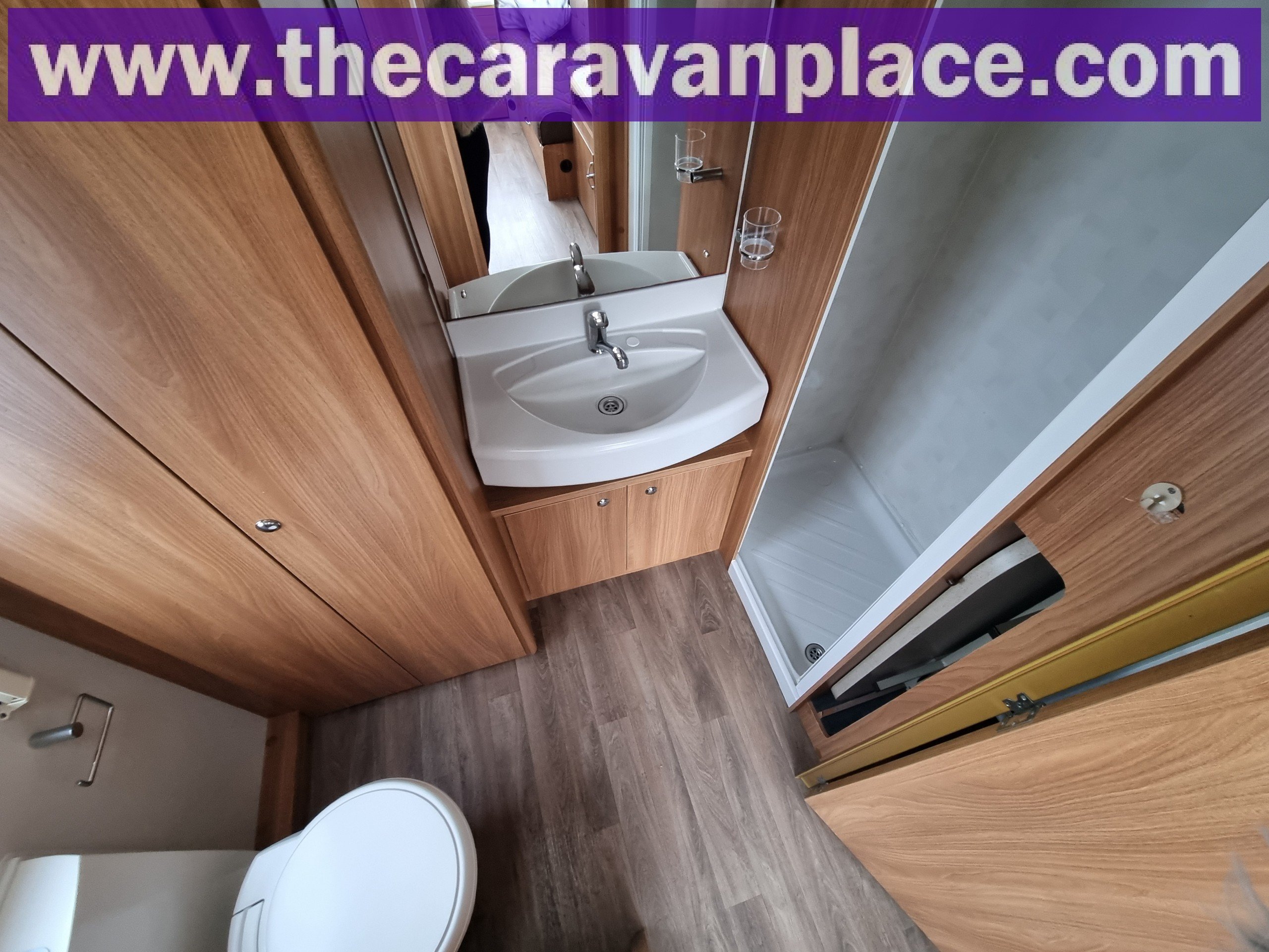 2014 Sprite Alpine 2: Lightweight 2 Berth Caravan with End Washroom
