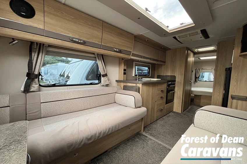 Elddis Crusader Zephyr