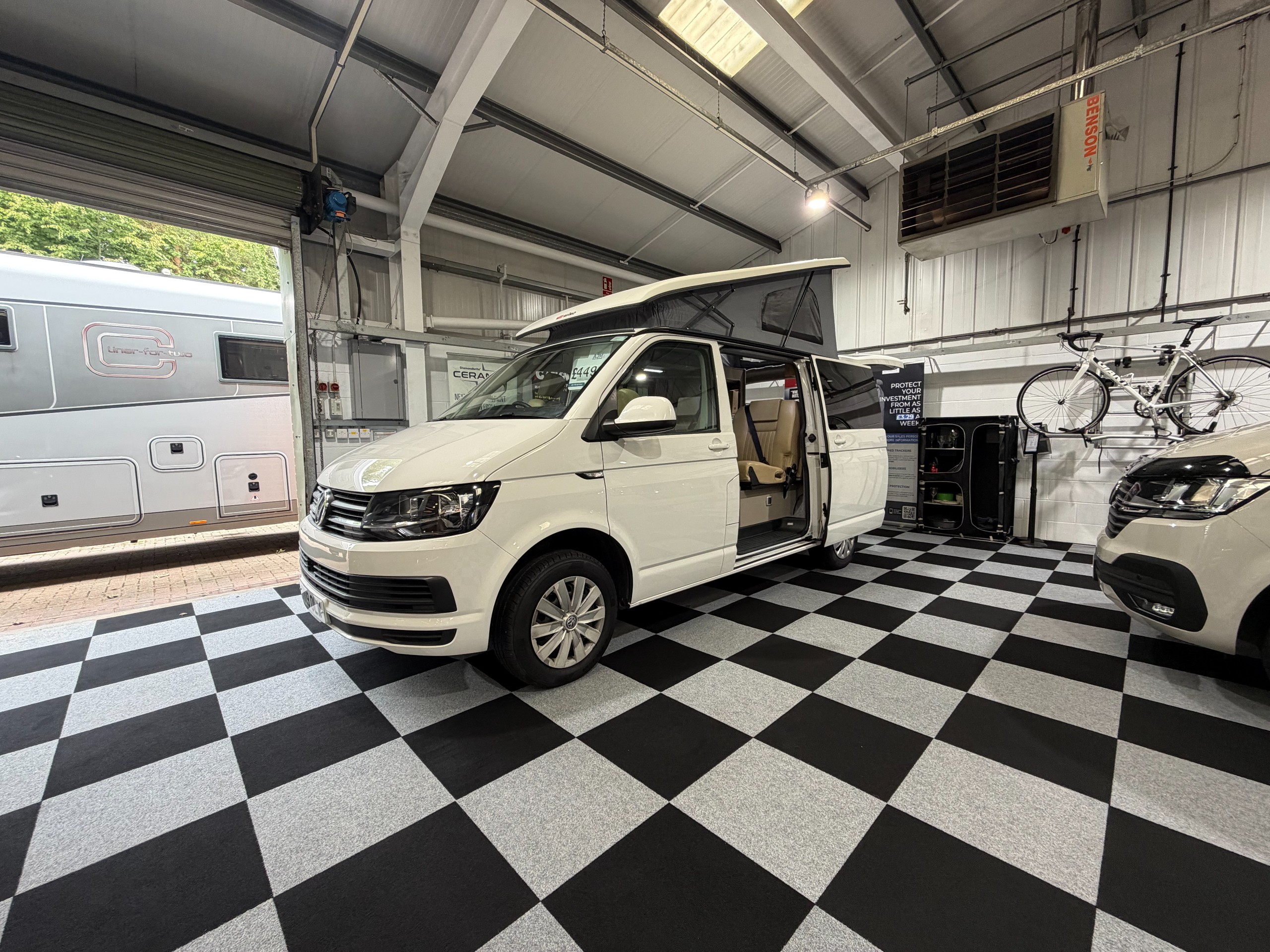 Volkswagen Transporter 2.0 TSI T28 BlueMotion Bodans Campervans