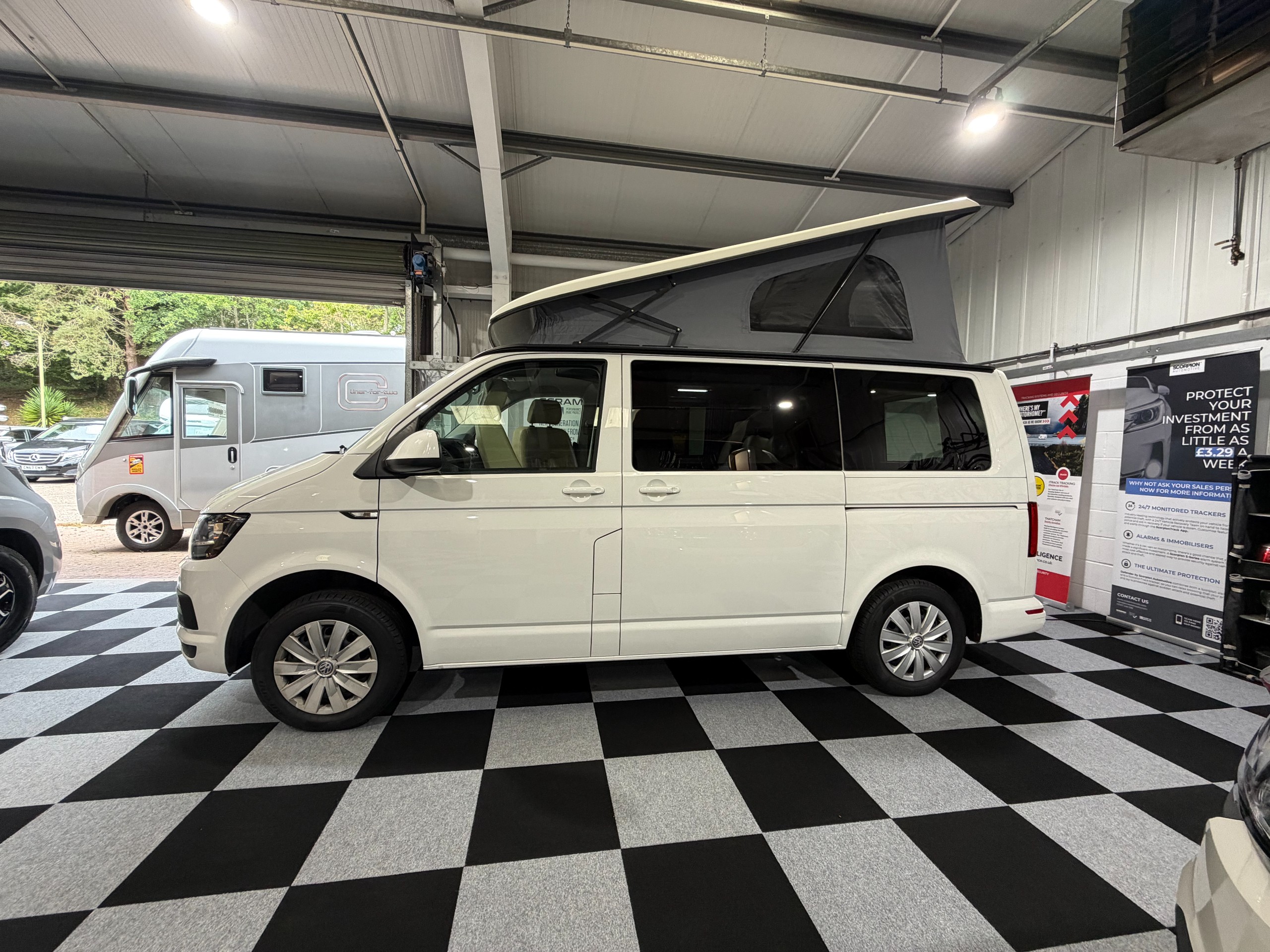 Volkswagen Transporter 2.0 TSI T28 BlueMotion Bodans Campervans