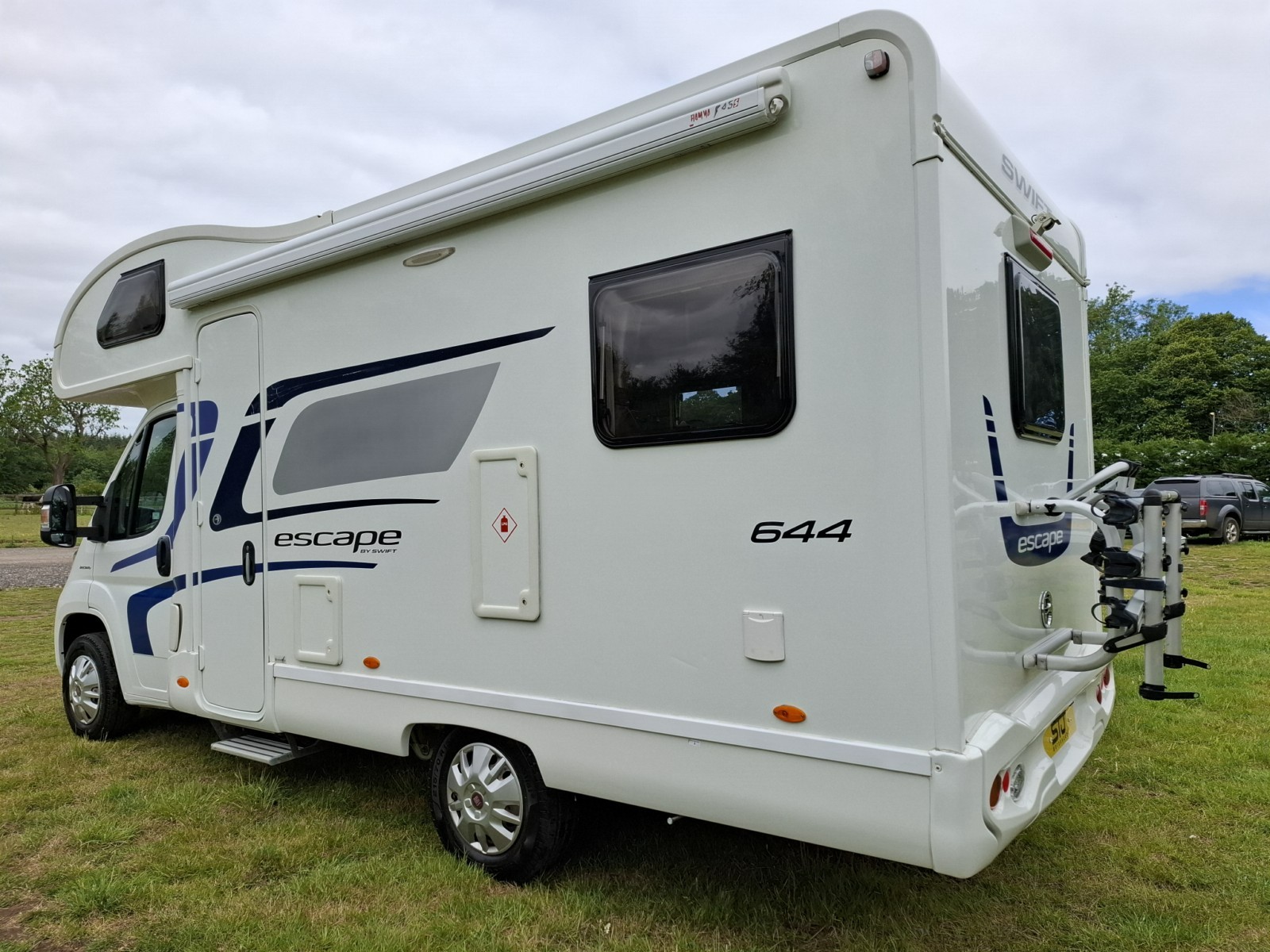 Exterior - Rear