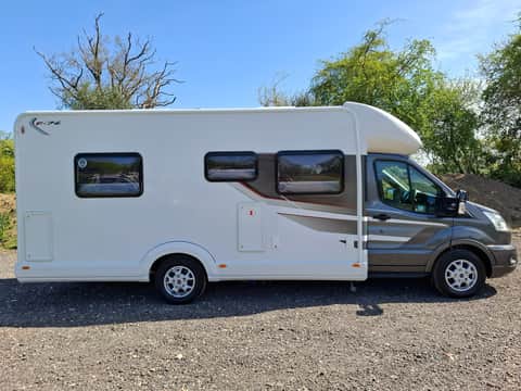 Auto-Trail F-Line F74