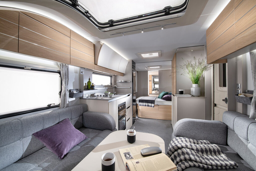 2025 Adria Adora 623 DT Isonzo - New 4-Berth with Island Bed
