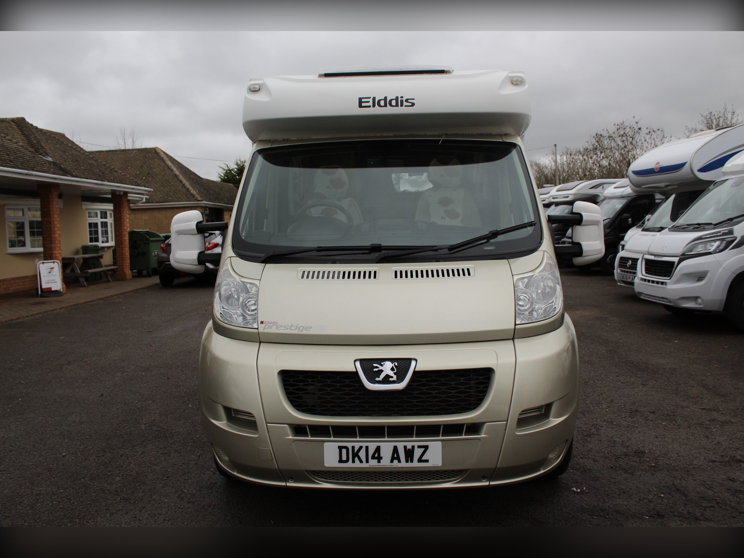 2014 Elddis Autoquest 115 Prestige SE Edition