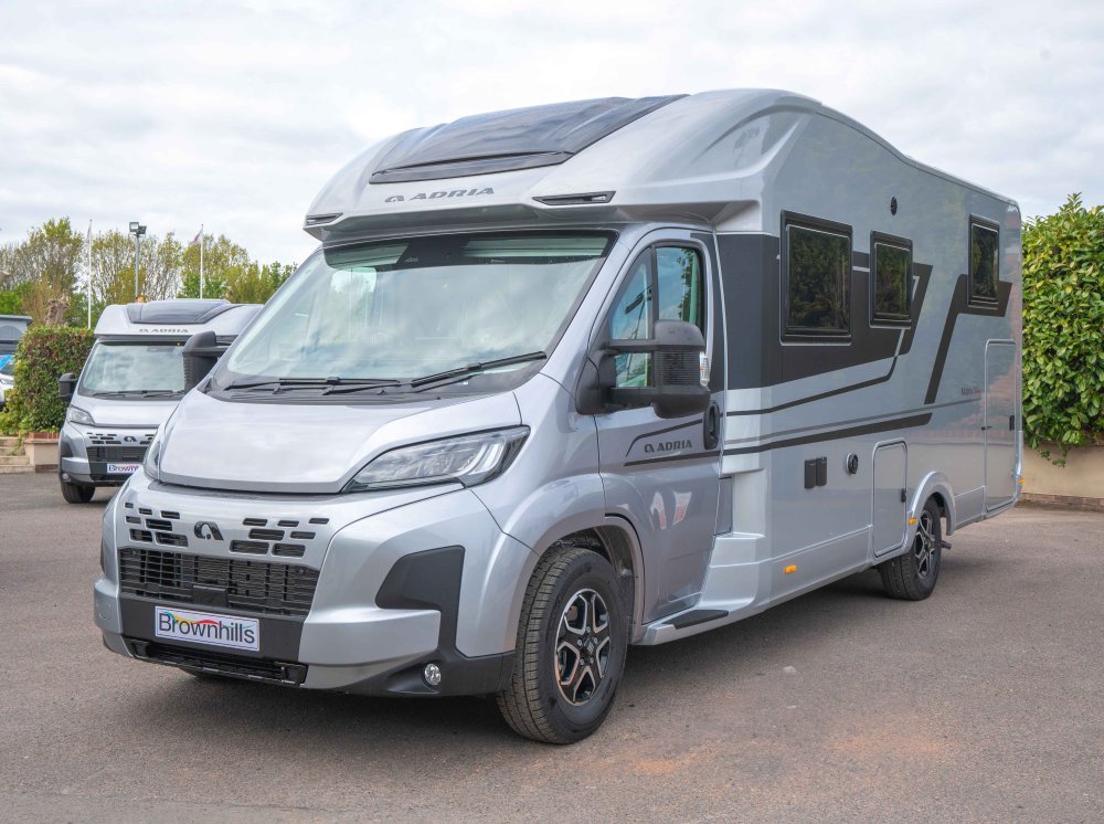 Fiat Adria Matrix Supreme 670 SL 140BHP Auto