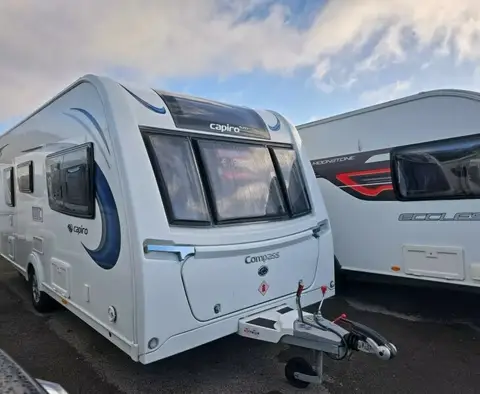 2000 Compass Capiro