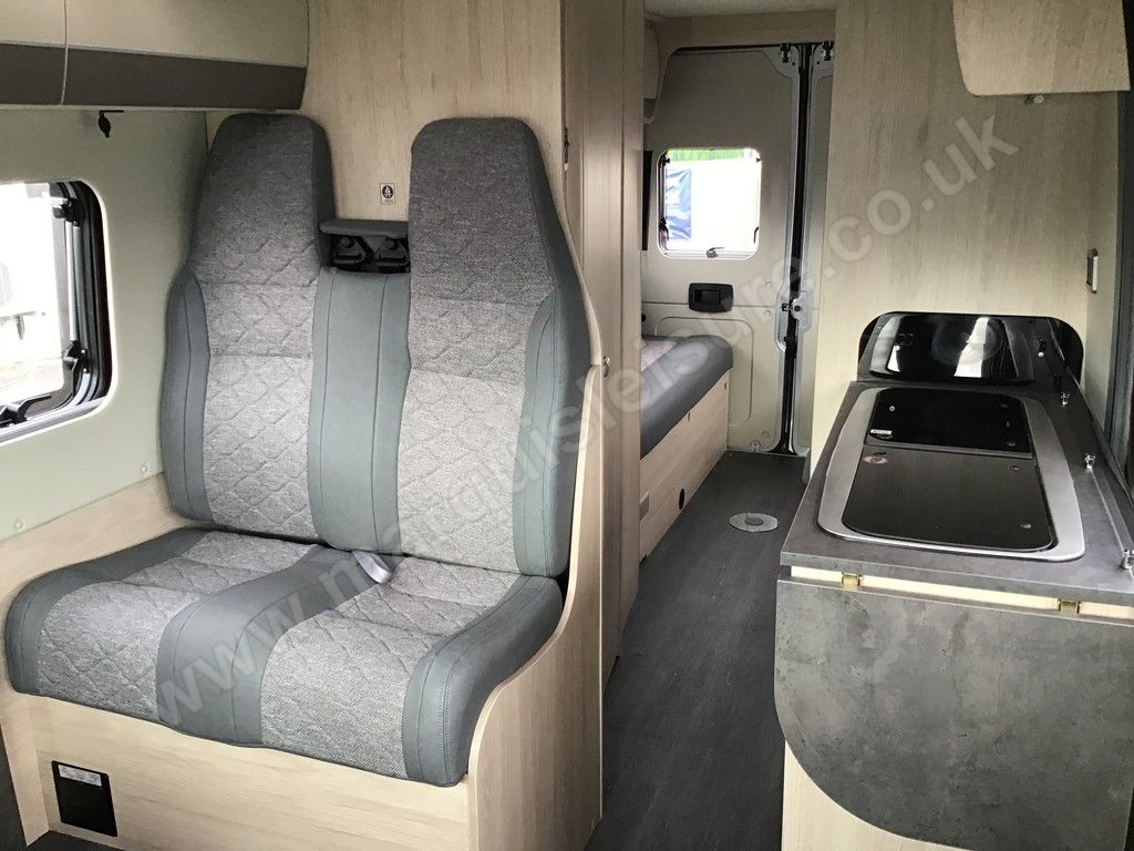 AUTOTRAIL ADVENTURE 65