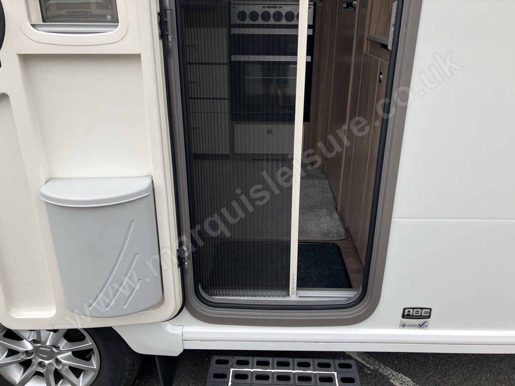2018 Coachman VIP 460