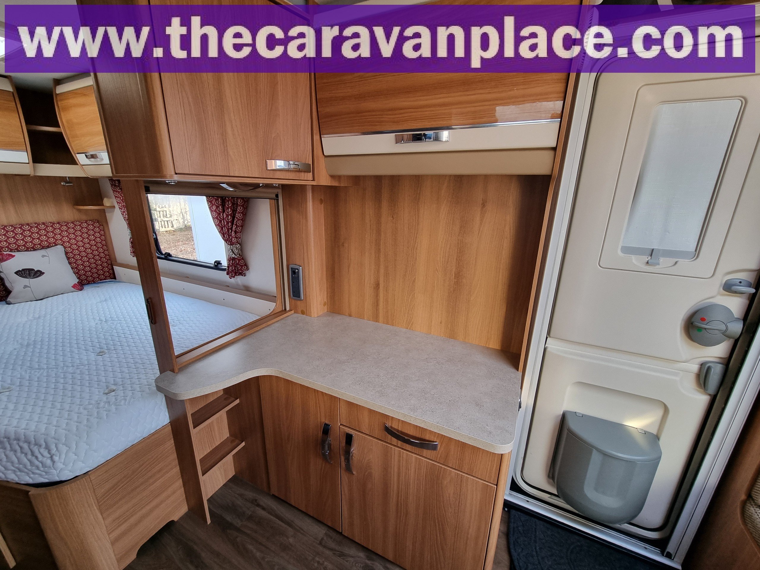 2014 Swift Conqueror 2 Berth Transverse Island Bed Caravan